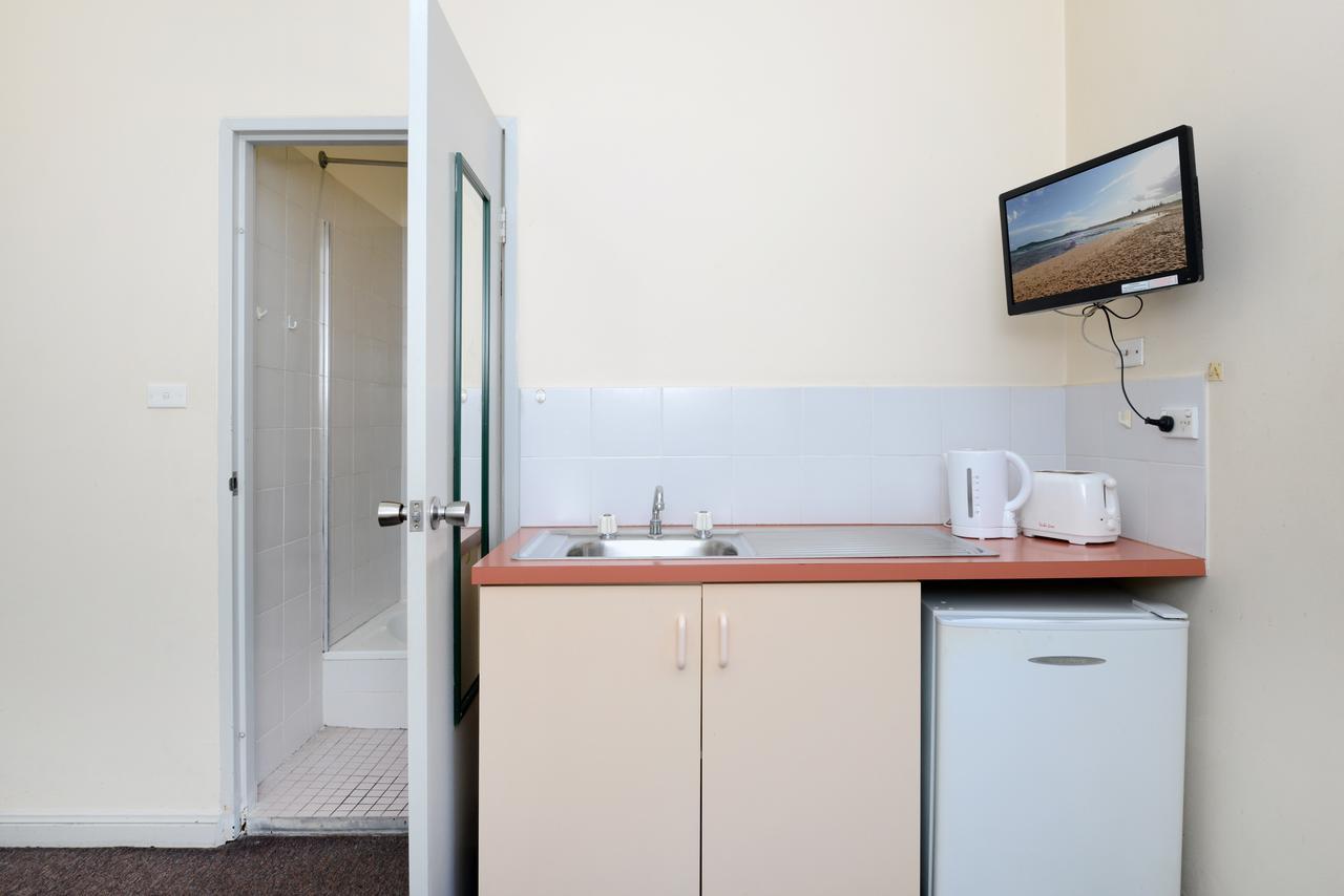 Parade Lodge Sydney Bagian luar foto