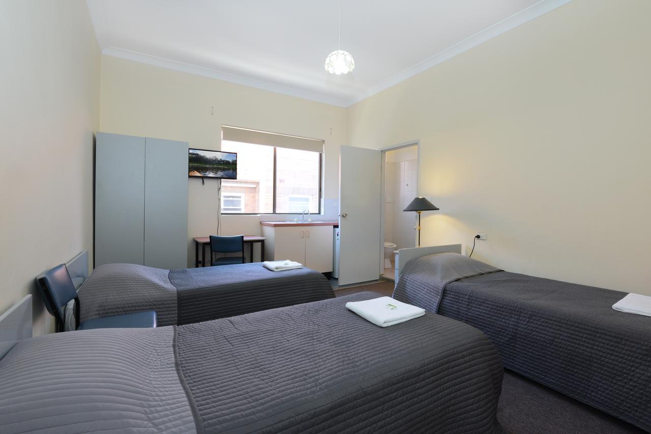 Parade Lodge Sydney Bagian luar foto